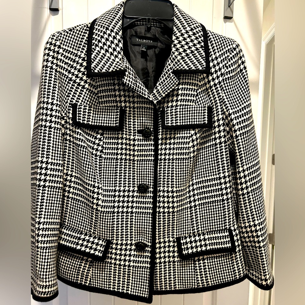 Talbots  Black and White Houndstooth 4 Button Blazer/Jacket Size 8